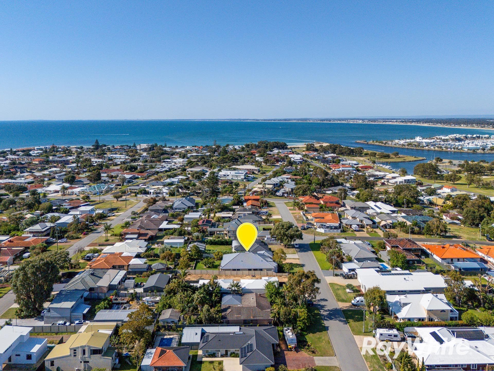 12 Muir Street, Halls Head WA 6210, Halls Head - Thumbnail 4