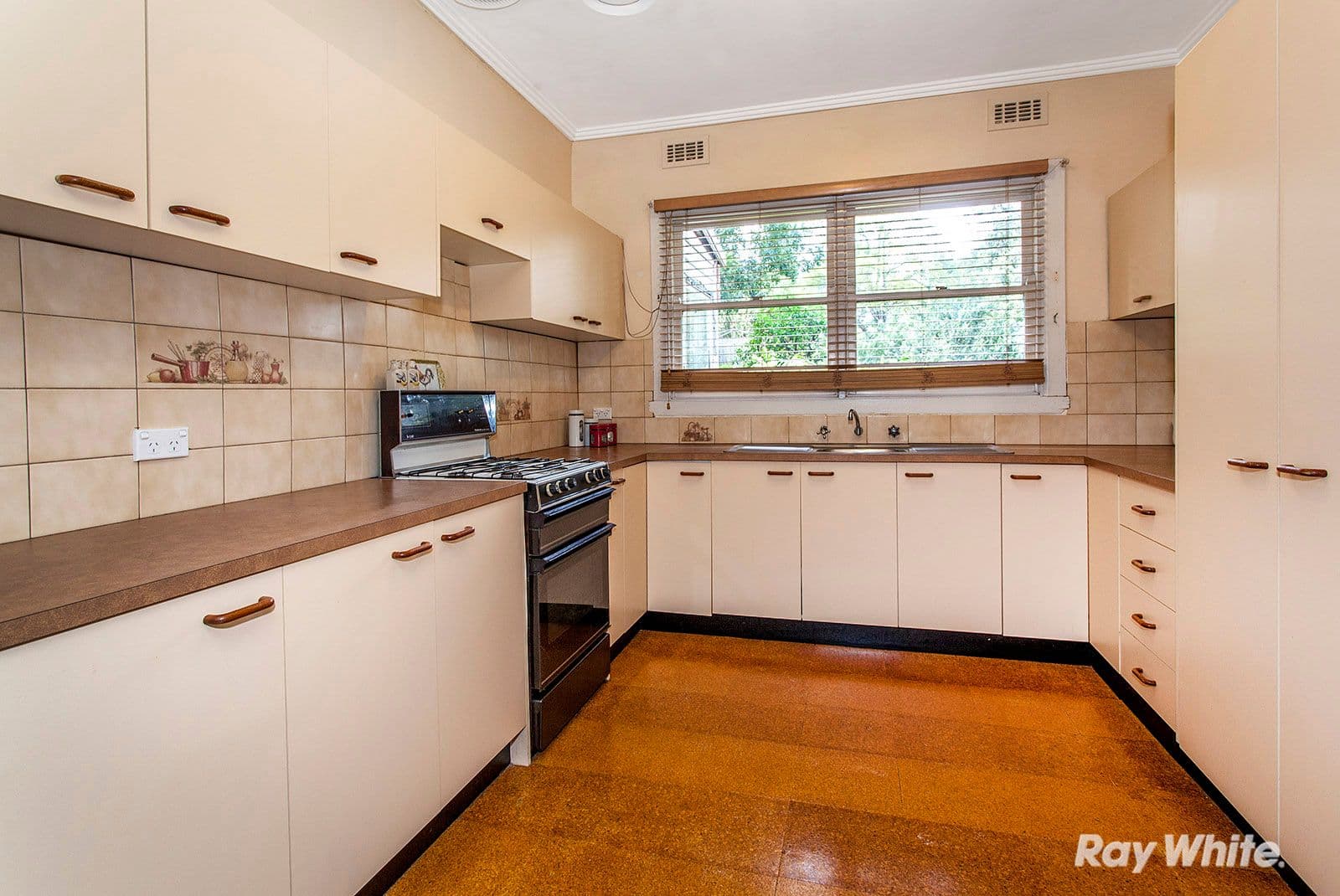 51 Blackwood Park Road, Ferntree Gully VIC 3156, Ferntree Gully - Thumbnail 3