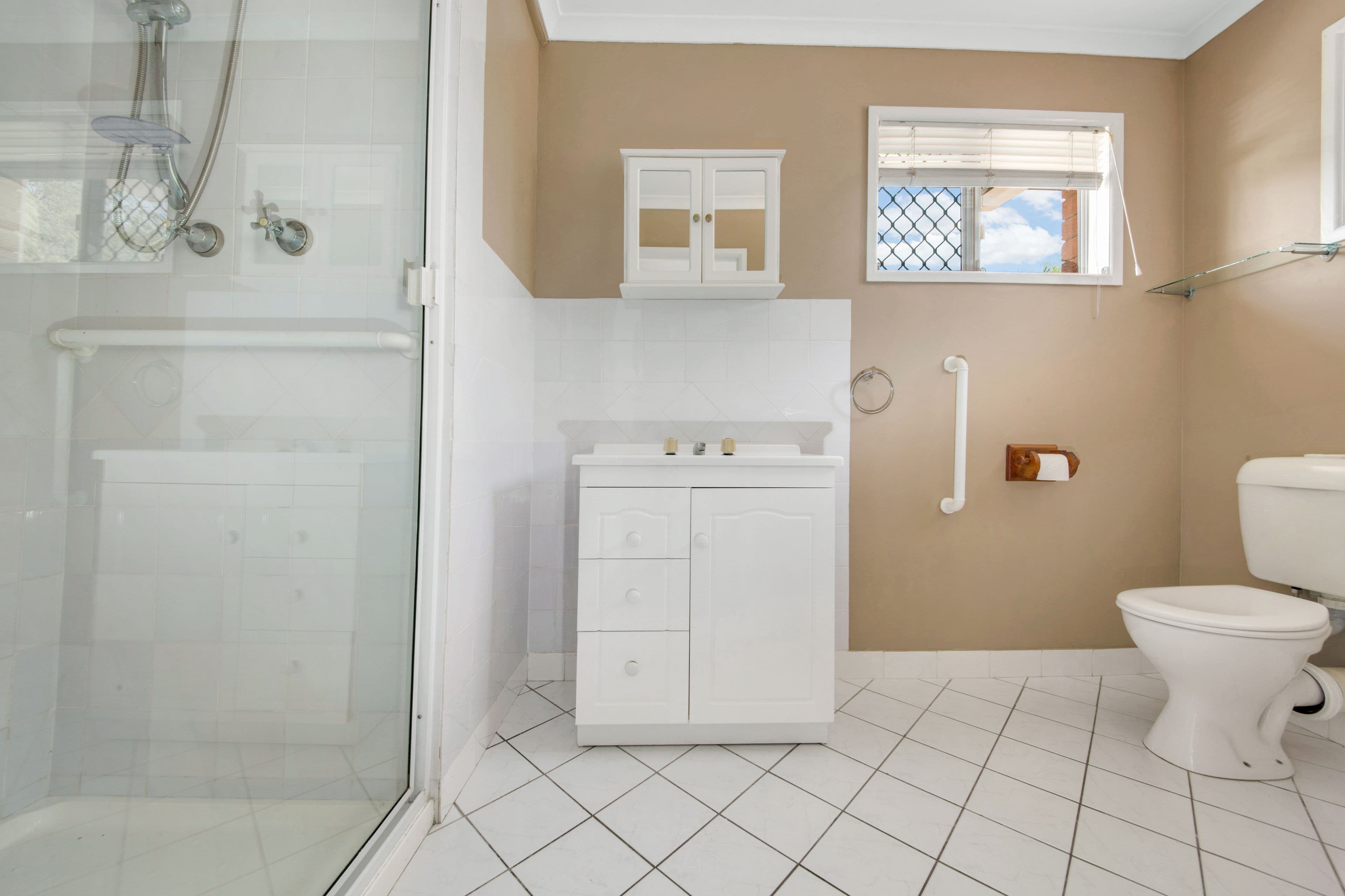 5 Berringa Close, Glen Eden QLD 4680, Glen Eden - Thumbnail 5