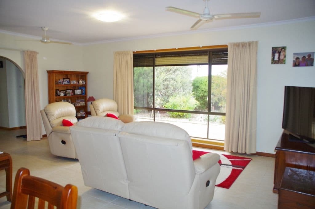101 Barwon Street, Renmark SA 5341, Renmark North - Thumbnail 2