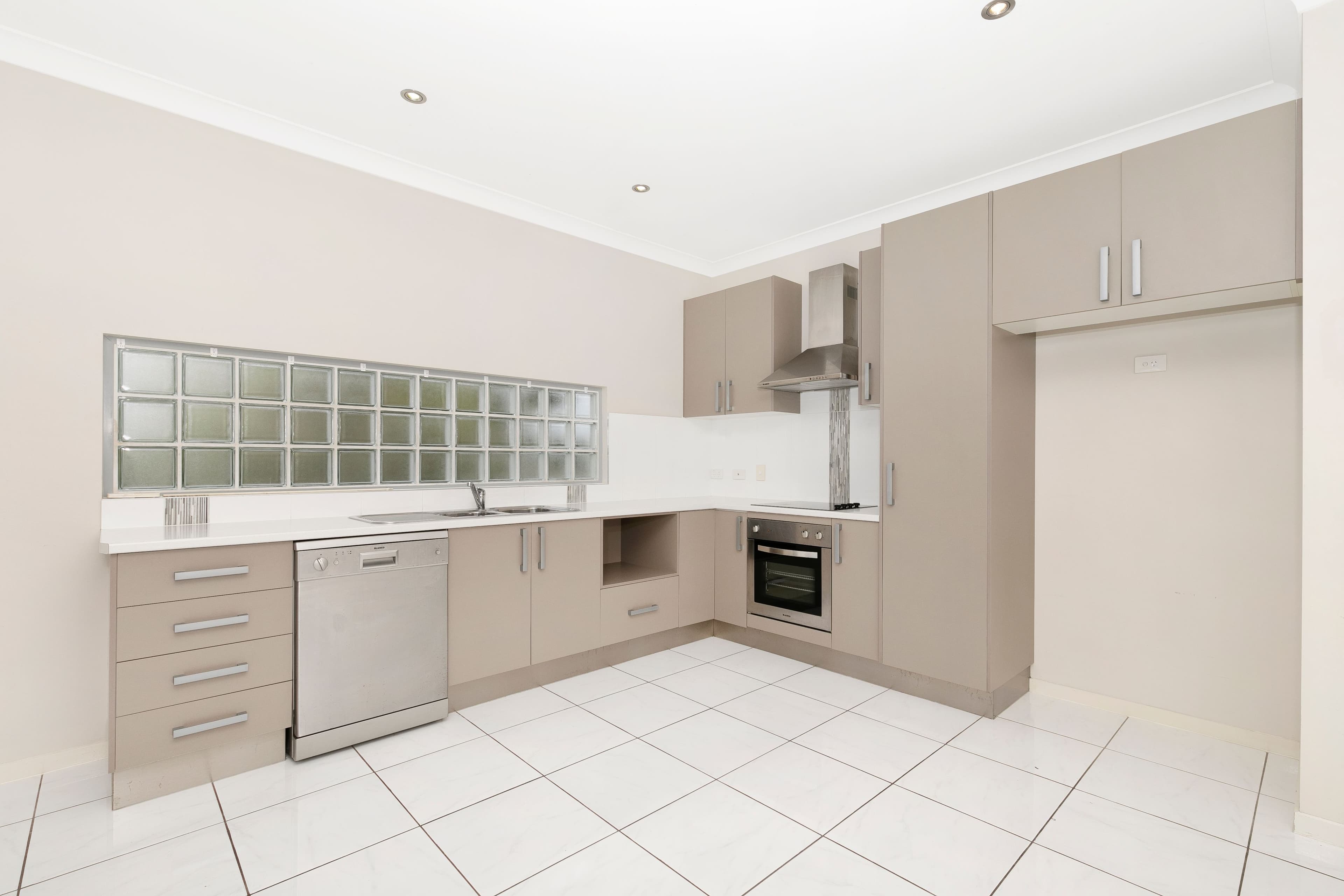 22 Wayland Street, Stafford QLD 4053, Stafford - Thumbnail 3