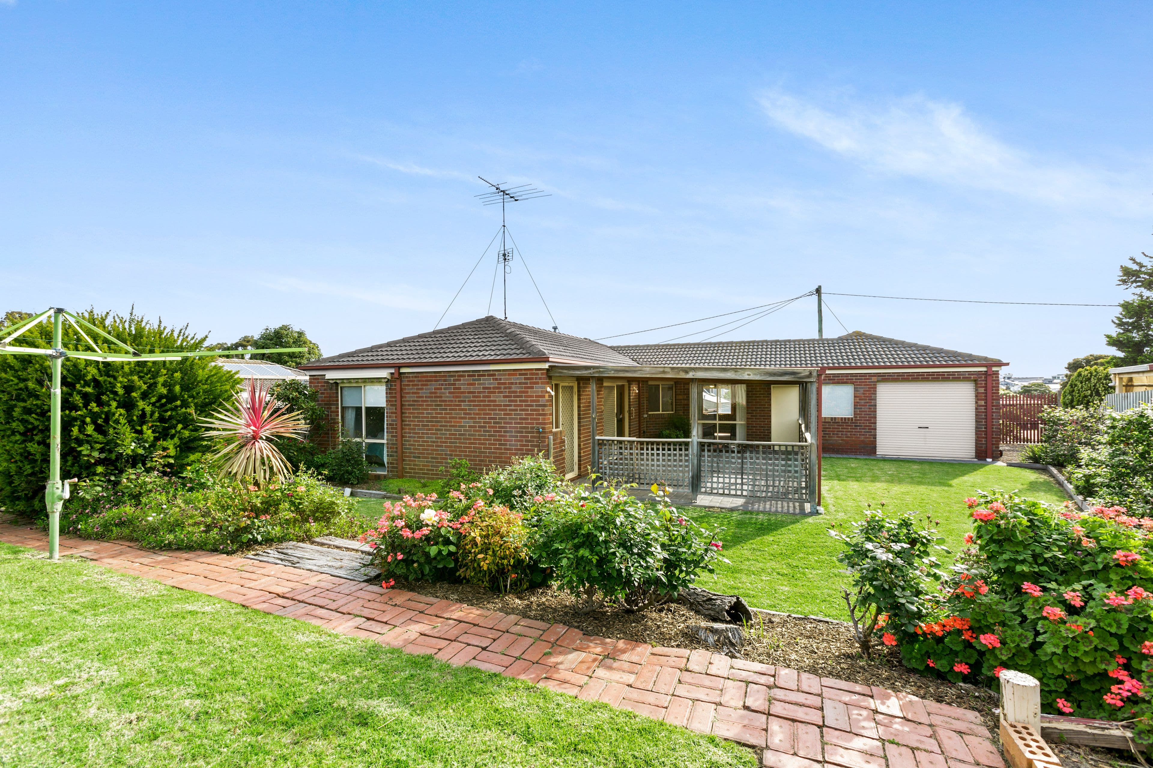 9 Kadumba Avenue, Clifton Springs VIC 3222, Clifton Springs - Thumbnail 2