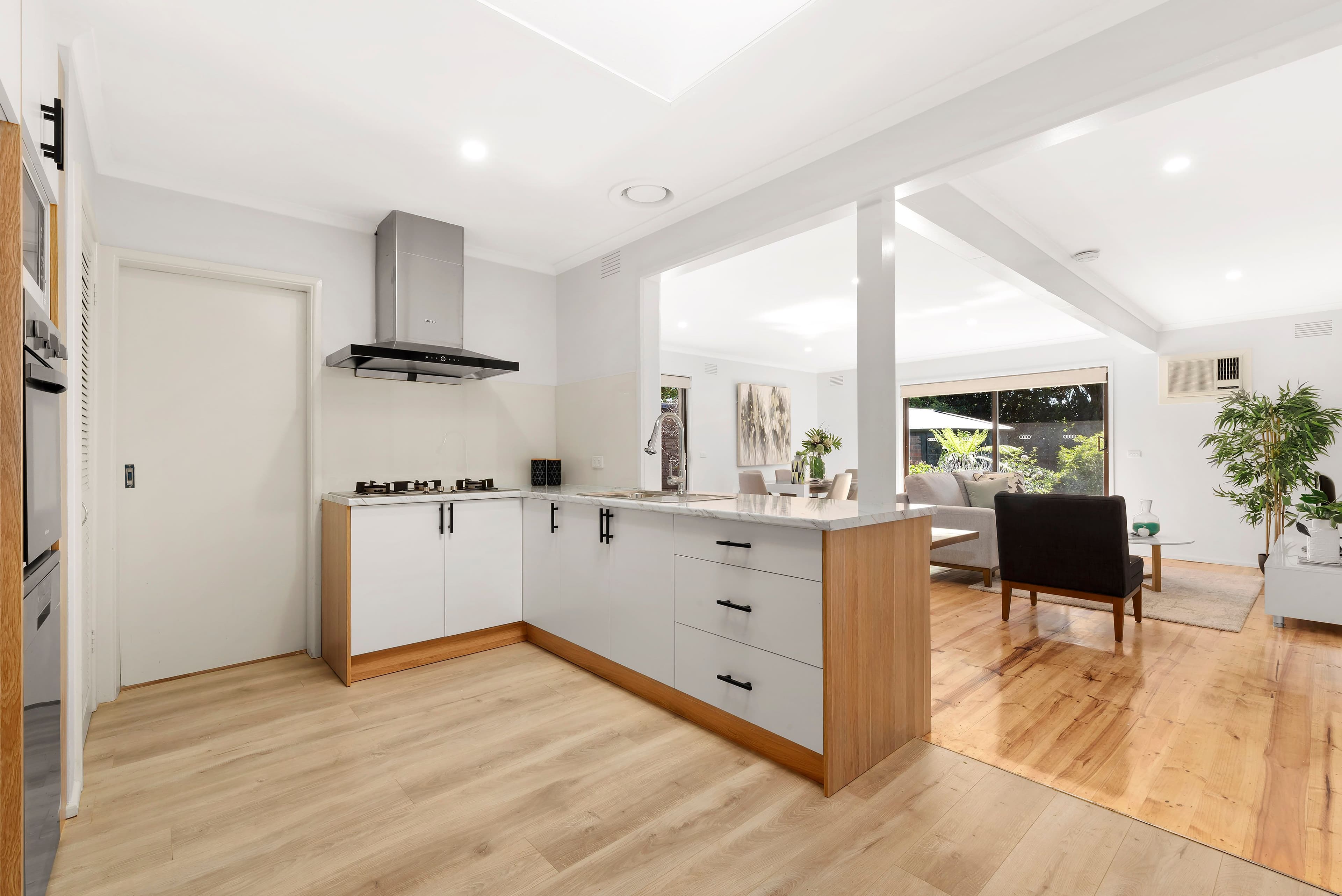 33 Dunbarton Drive, Wantirna VIC 3152, Wantirna - Thumbnail 4