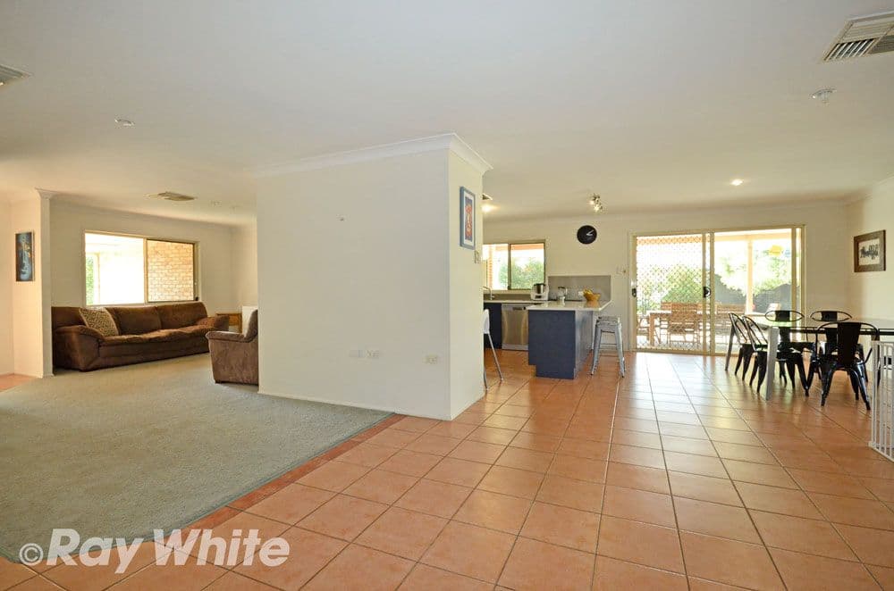 19 Hills Avenue, Biloela QLD 4715, Biloela - Thumbnail 3