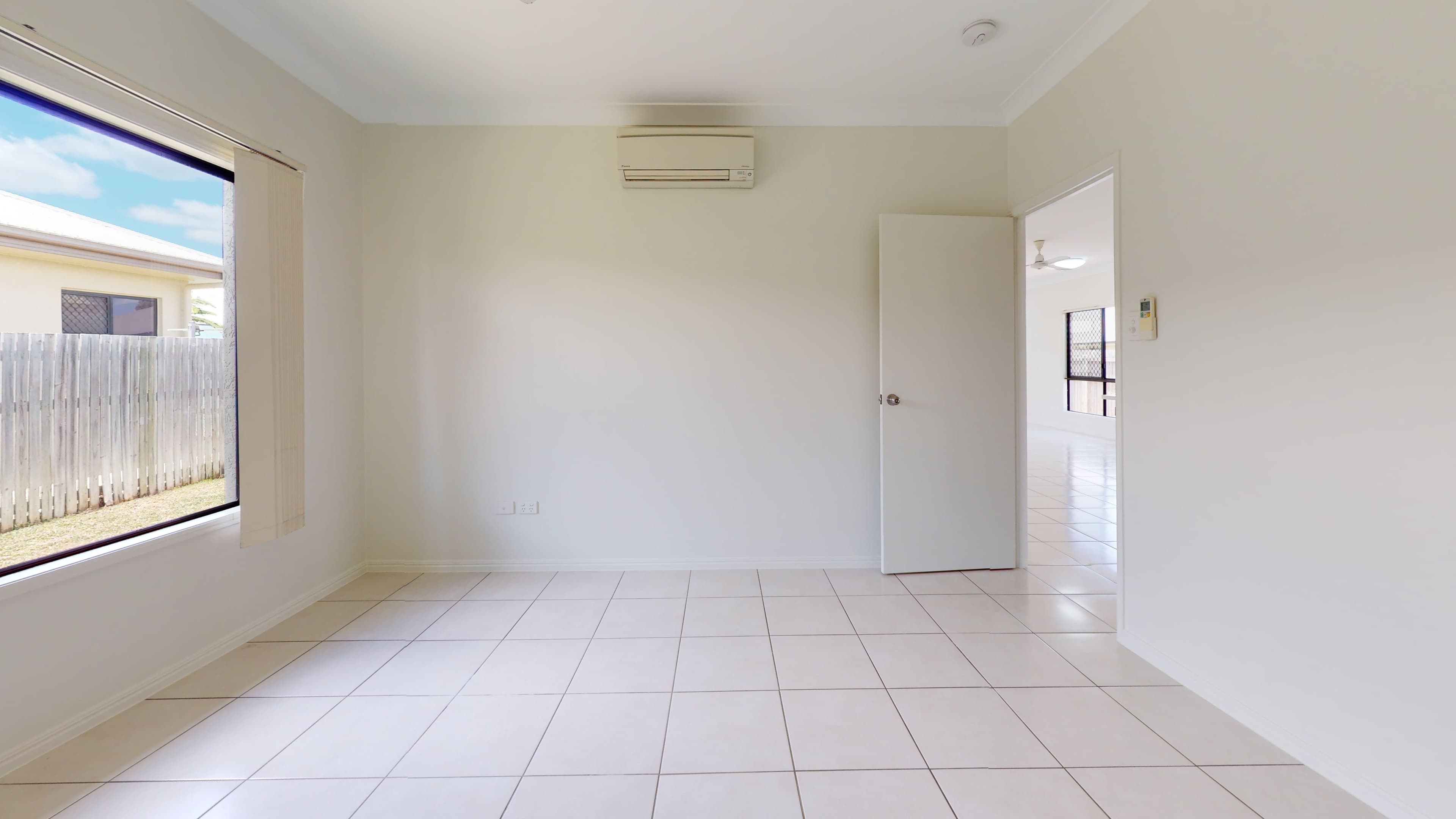 9 Hollanders Crescent, Kelso QLD 4815, Kelso - Thumbnail 4