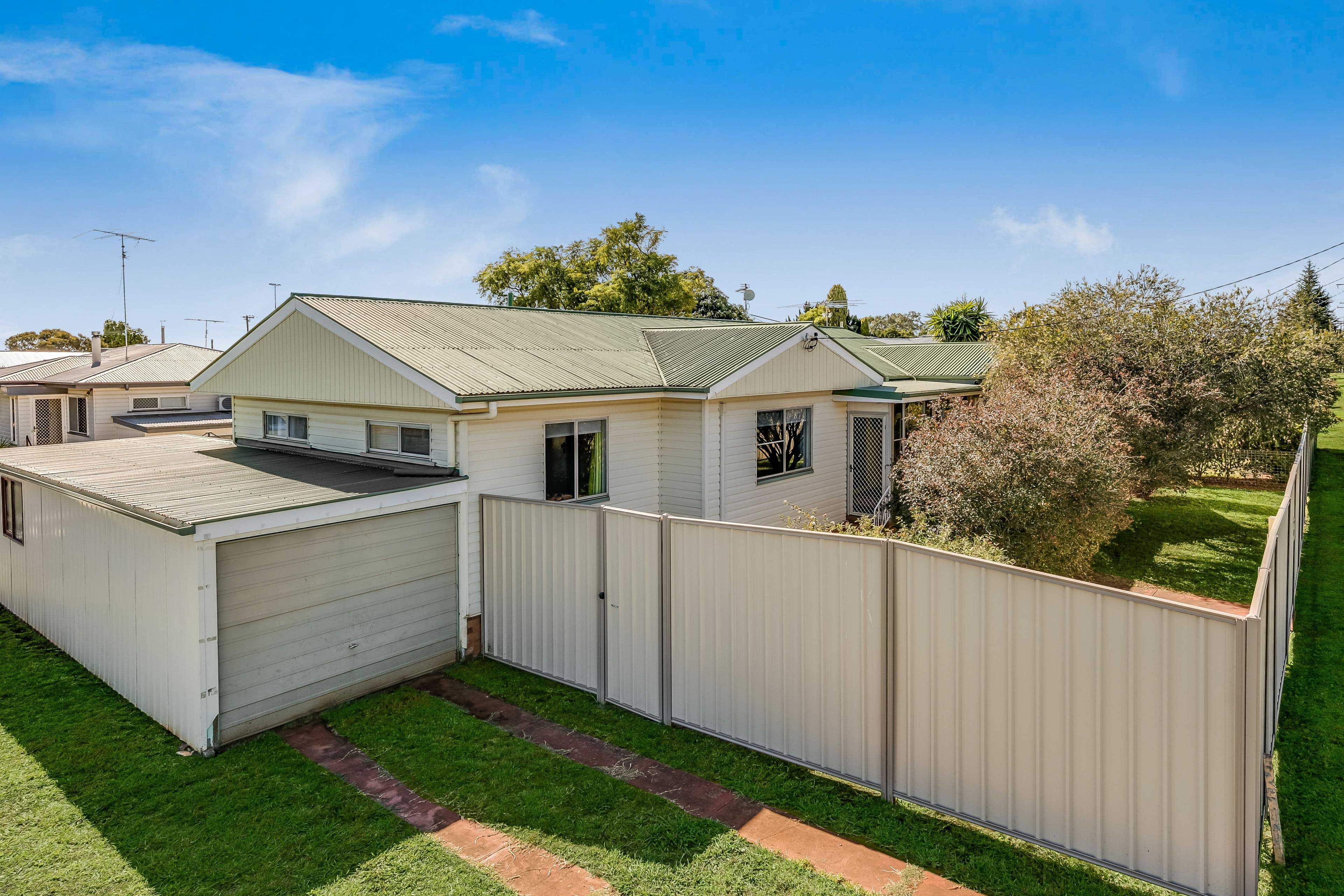 475 Alderley Street, Harristown QLD 4350, Harristown - Thumbnail 2