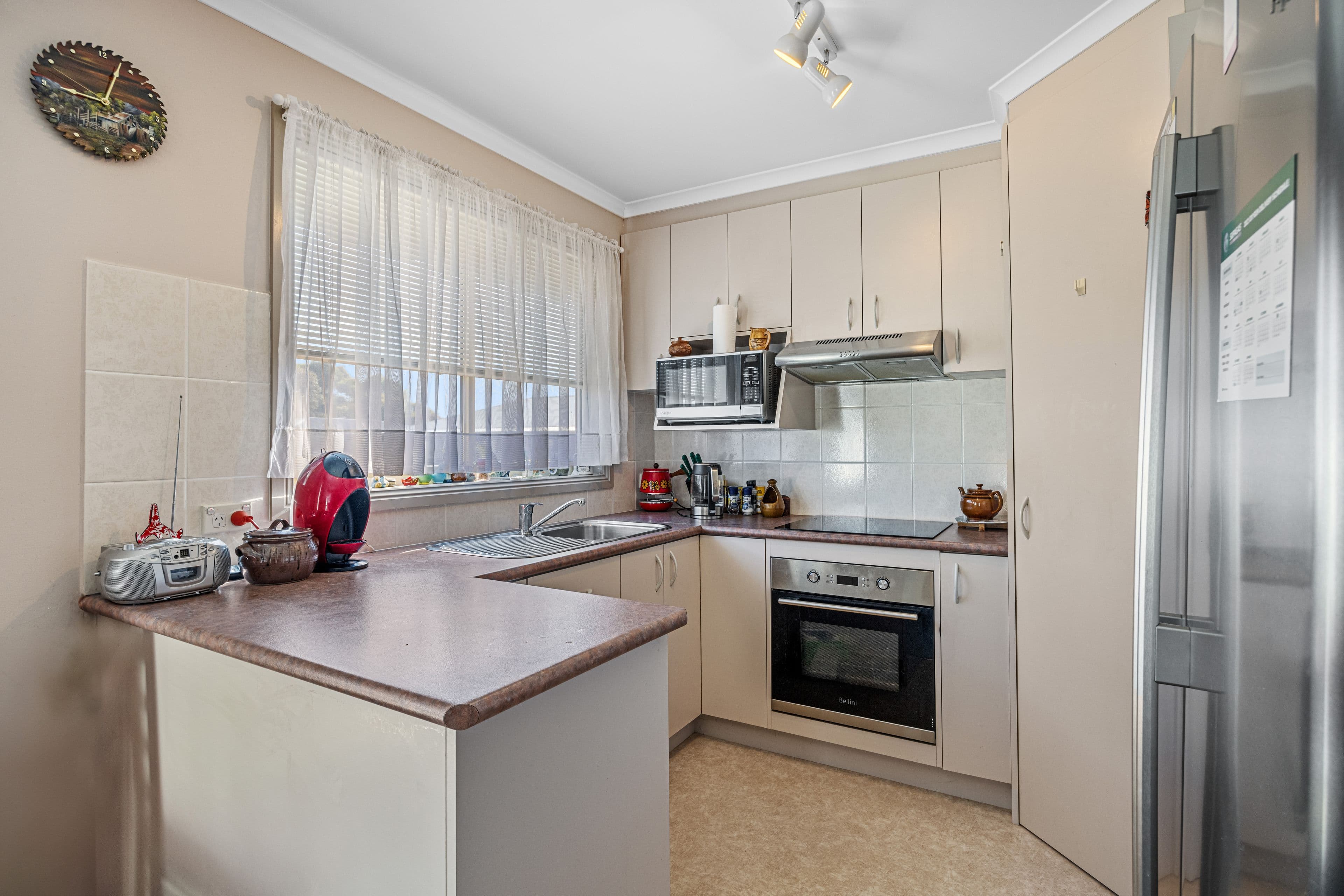 8 Belinda Street, Inverloch VIC 3996, Inverloch - Thumbnail 3