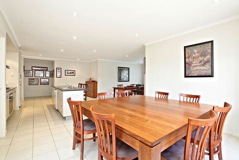 5 Colac Place, CAROLINE SPRINGS VIC 3023, Caroline Springs - Thumbnail 4