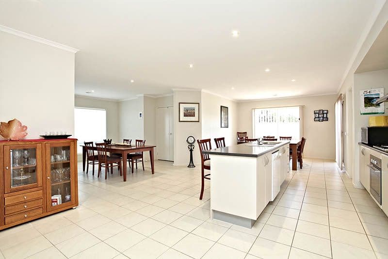 5 Colac Place, CAROLINE SPRINGS VIC 3023, Caroline Springs - Thumbnail 6