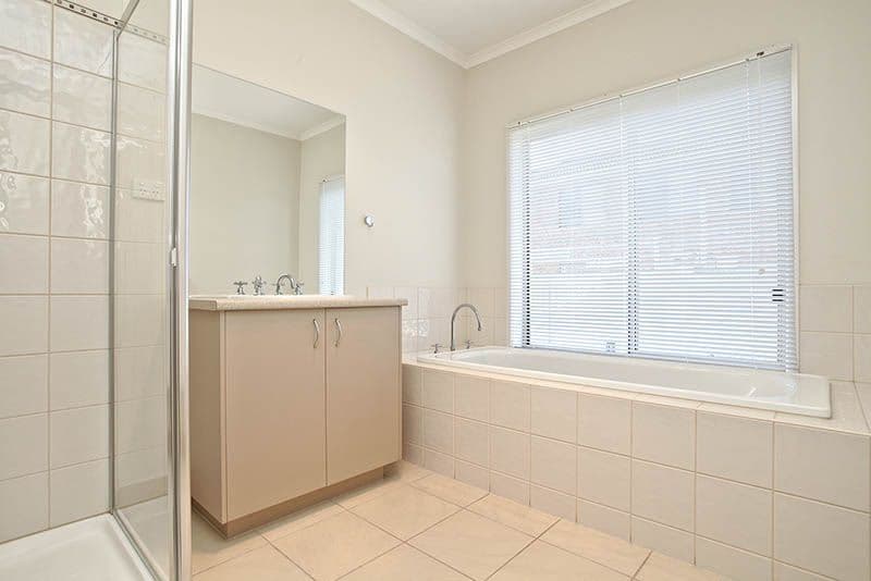5 Colac Place, CAROLINE SPRINGS VIC 3023, Caroline Springs - Thumbnail 8
