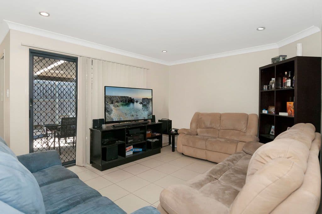 19 Central Park Drive, Eagleby QLD 4207, Eagleby - Thumbnail 4