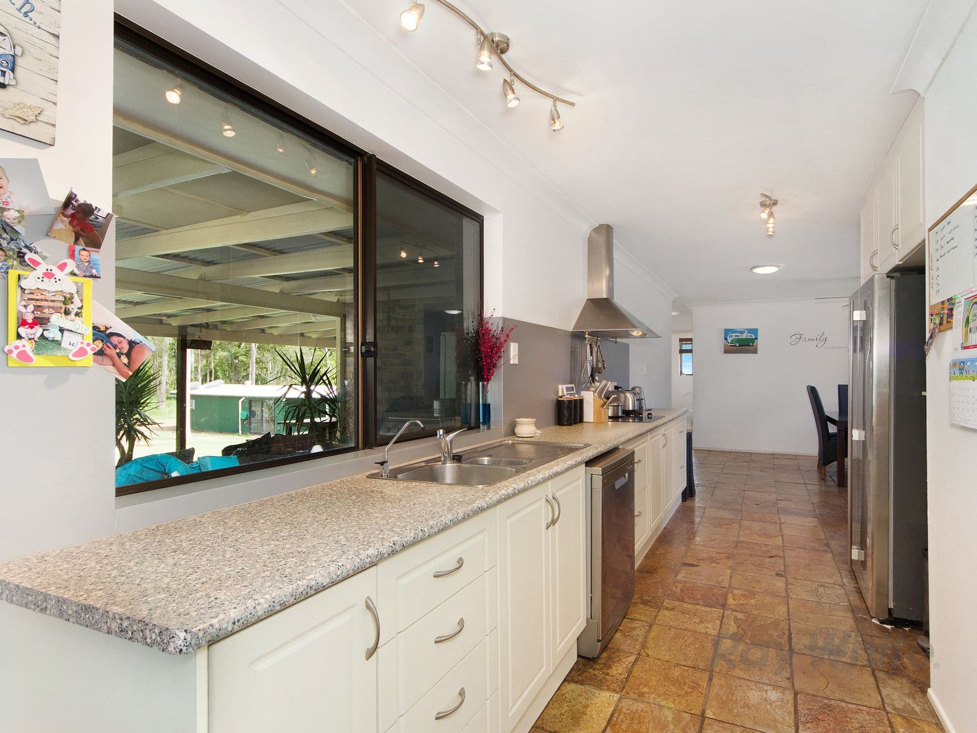 6 Kefferan Place, Ormeau QLD 4208, Ormeau - Thumbnail 4