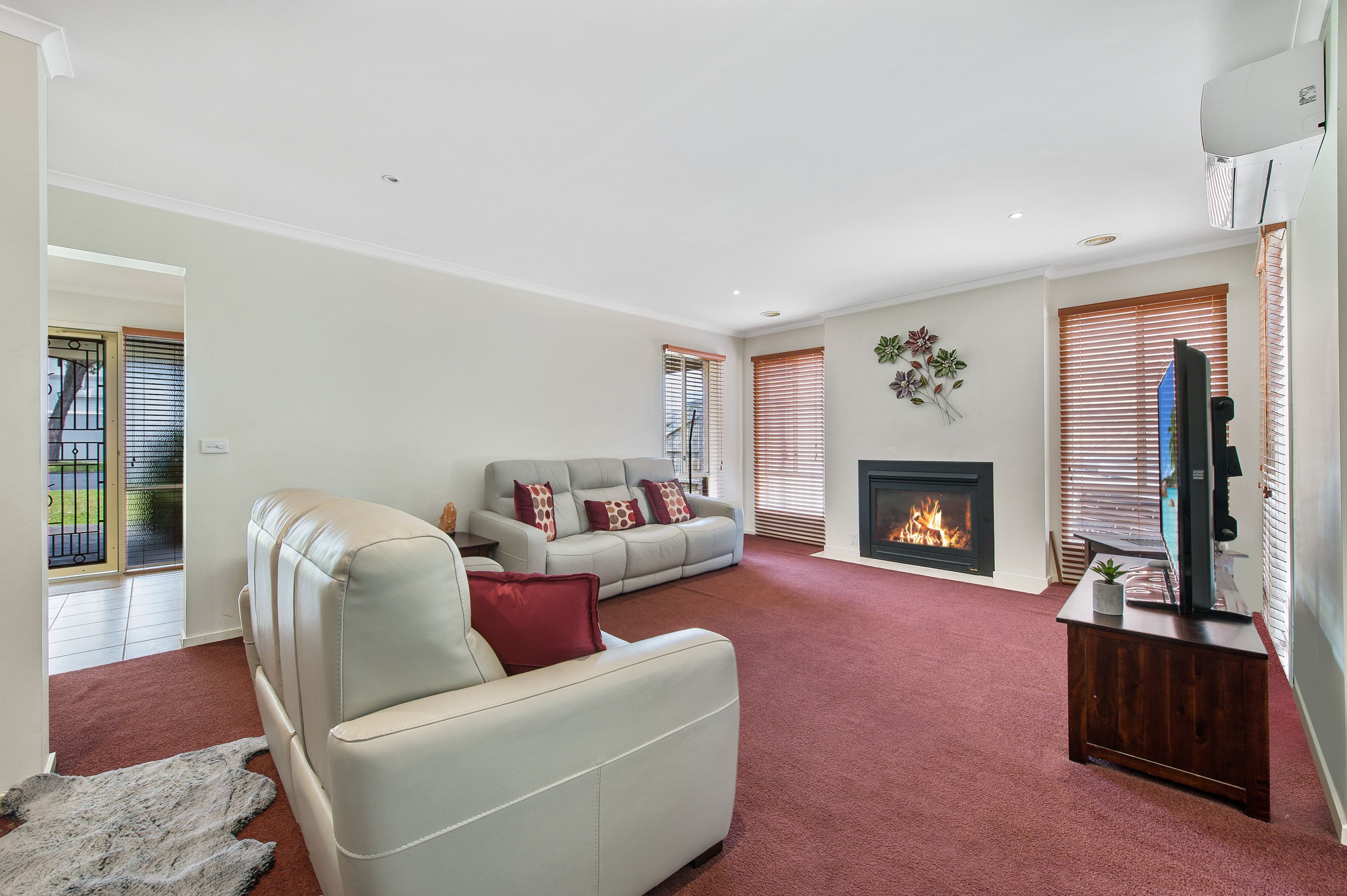 43 Campaspe Crescent, Keilor VIC 3036, Keilor - Thumbnail 2