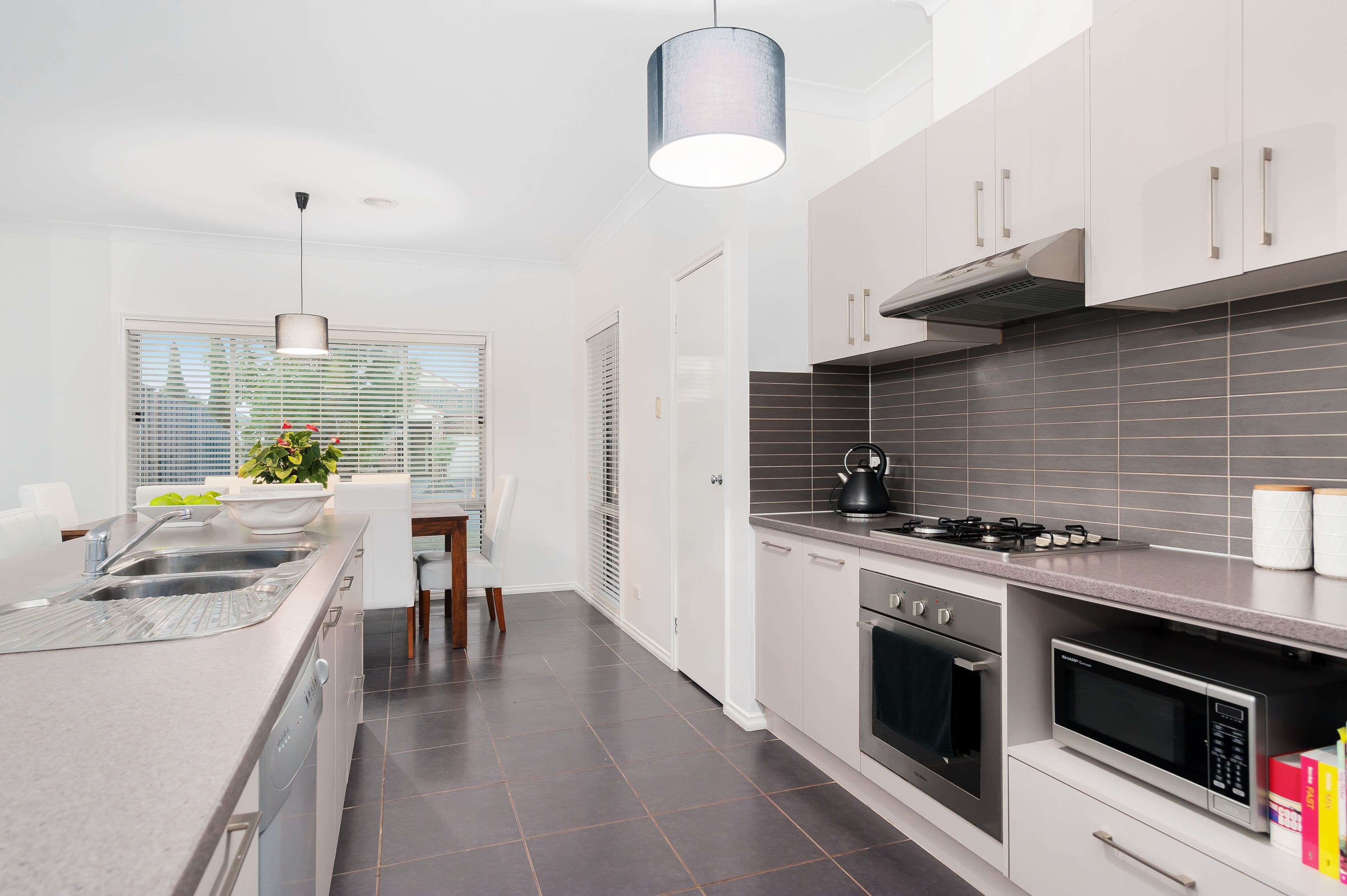 11 Henry Lawson Drive, Pakenham VIC 3810, Pakenham - Thumbnail 5