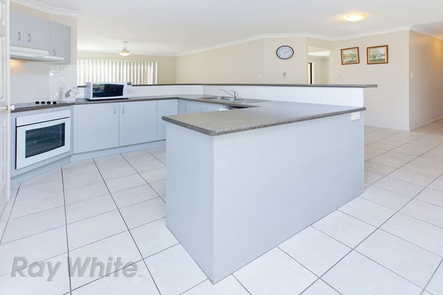 6 Gumleaf Place, SPRINGFIELD QLD 4300, Springfield - Thumbnail 4