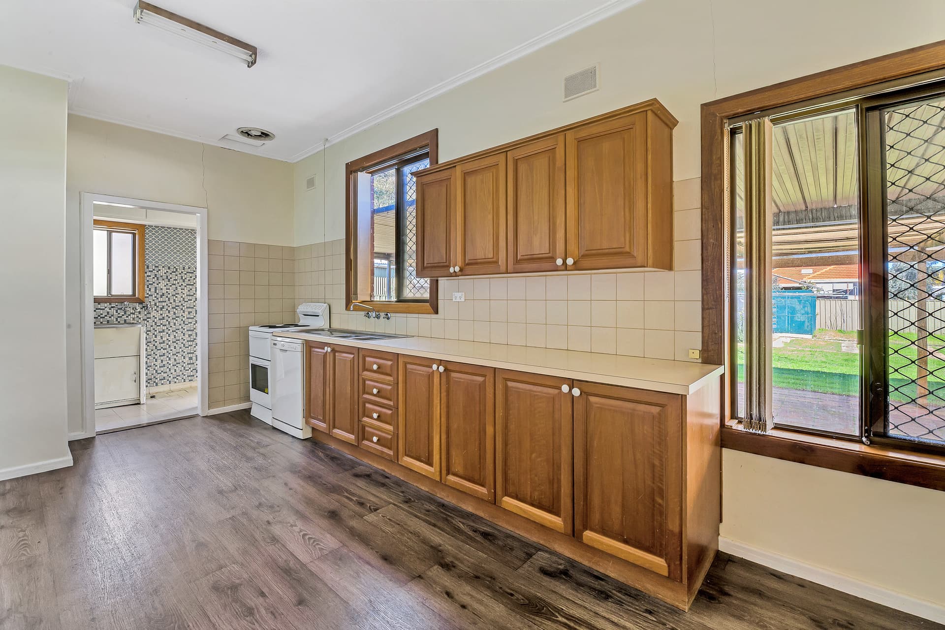 8 Allington Street, Elizabeth Grove - Thumbnail 2