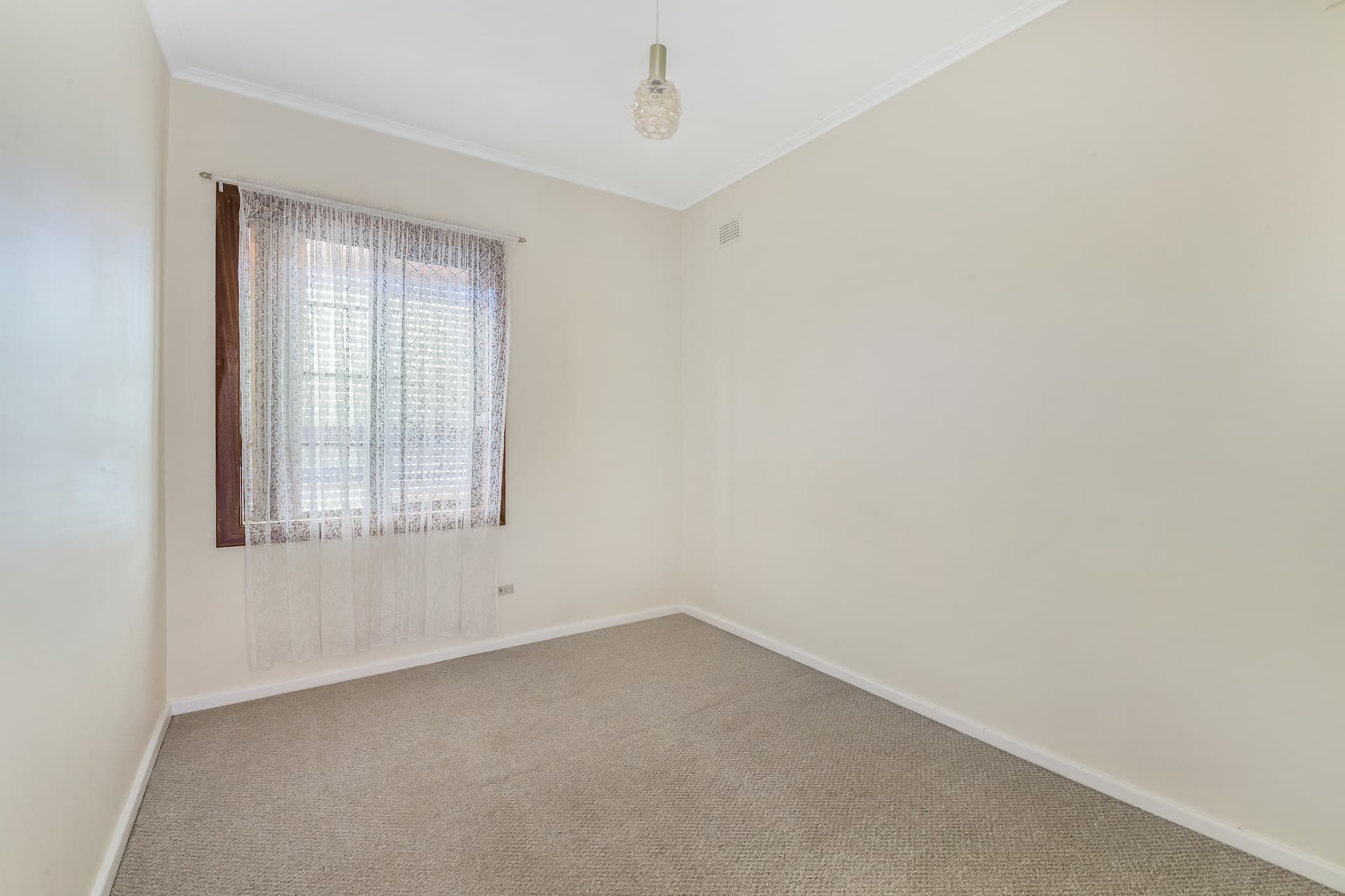 8 Allington Street, Elizabeth Grove - Thumbnail 5
