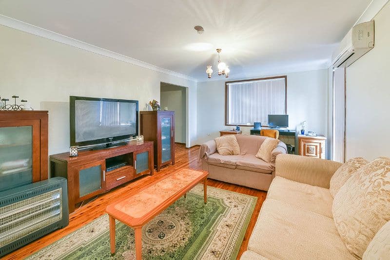 8 Norton Place, Minto NSW 2566, Minto - Thumbnail 2