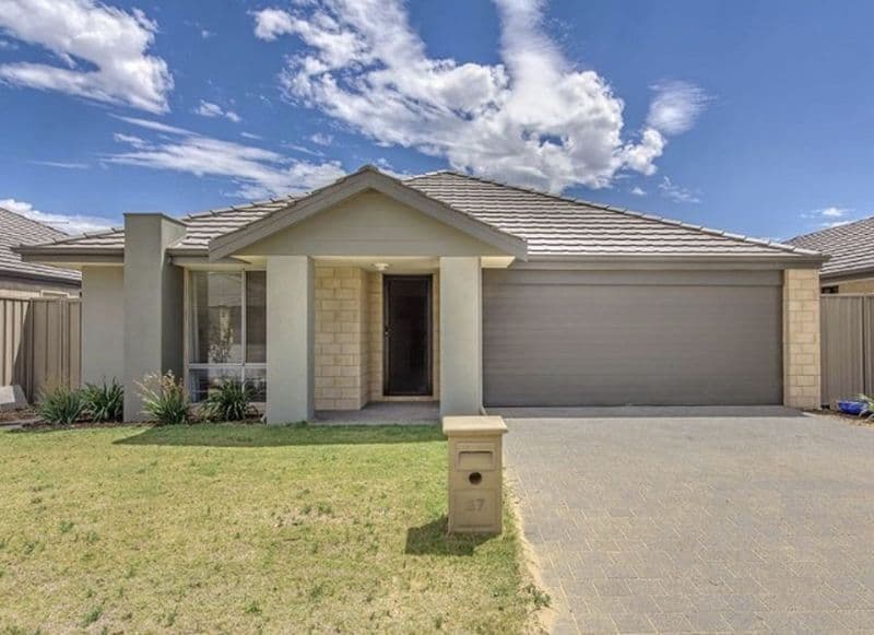 27 Chiltern Avenue, Brookdale - Image 1