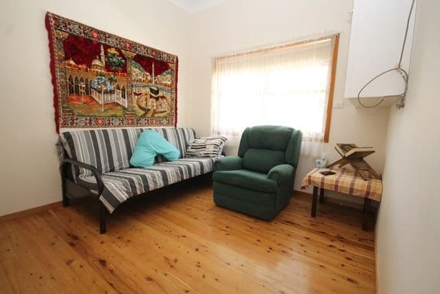 Lurnea NSW 2170, Lurnea - Thumbnail 5