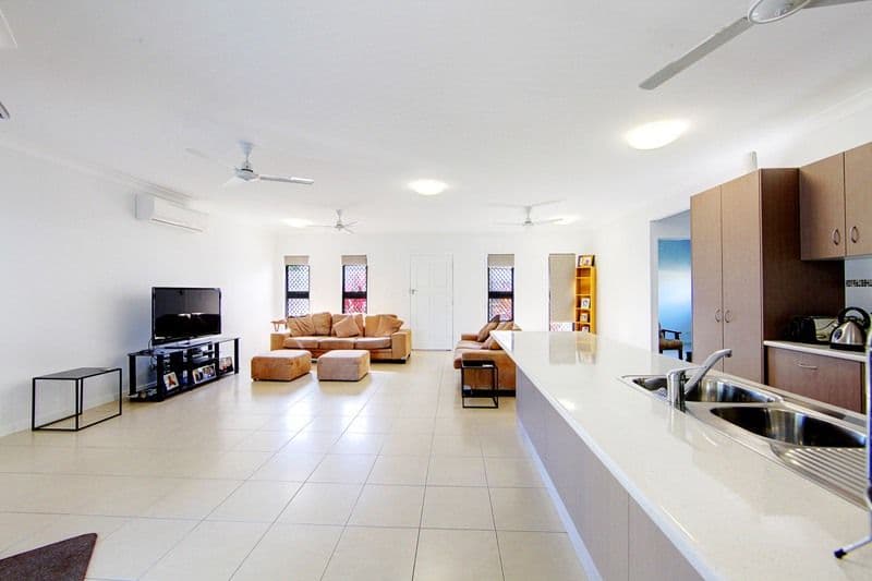 7 Frederick Street, OONOONBA QLD 4811, Oonoonba - Thumbnail 4