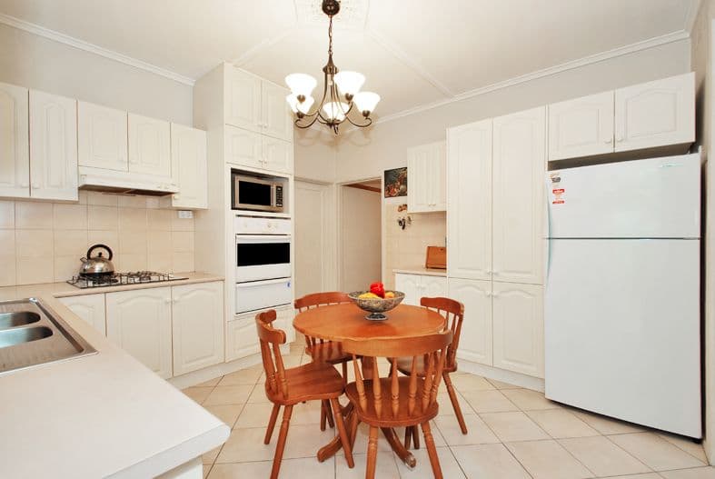 29 Connolly Avenue, COBURG VIC 3058, Coburg - Thumbnail 3