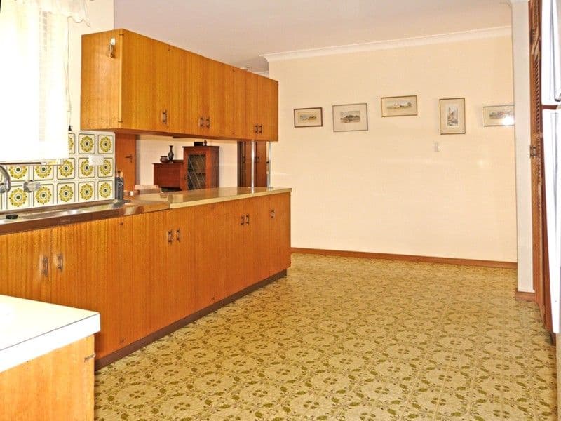 21 Packer Crescent, PARADISE SA 5075, Paradise - Thumbnail 3