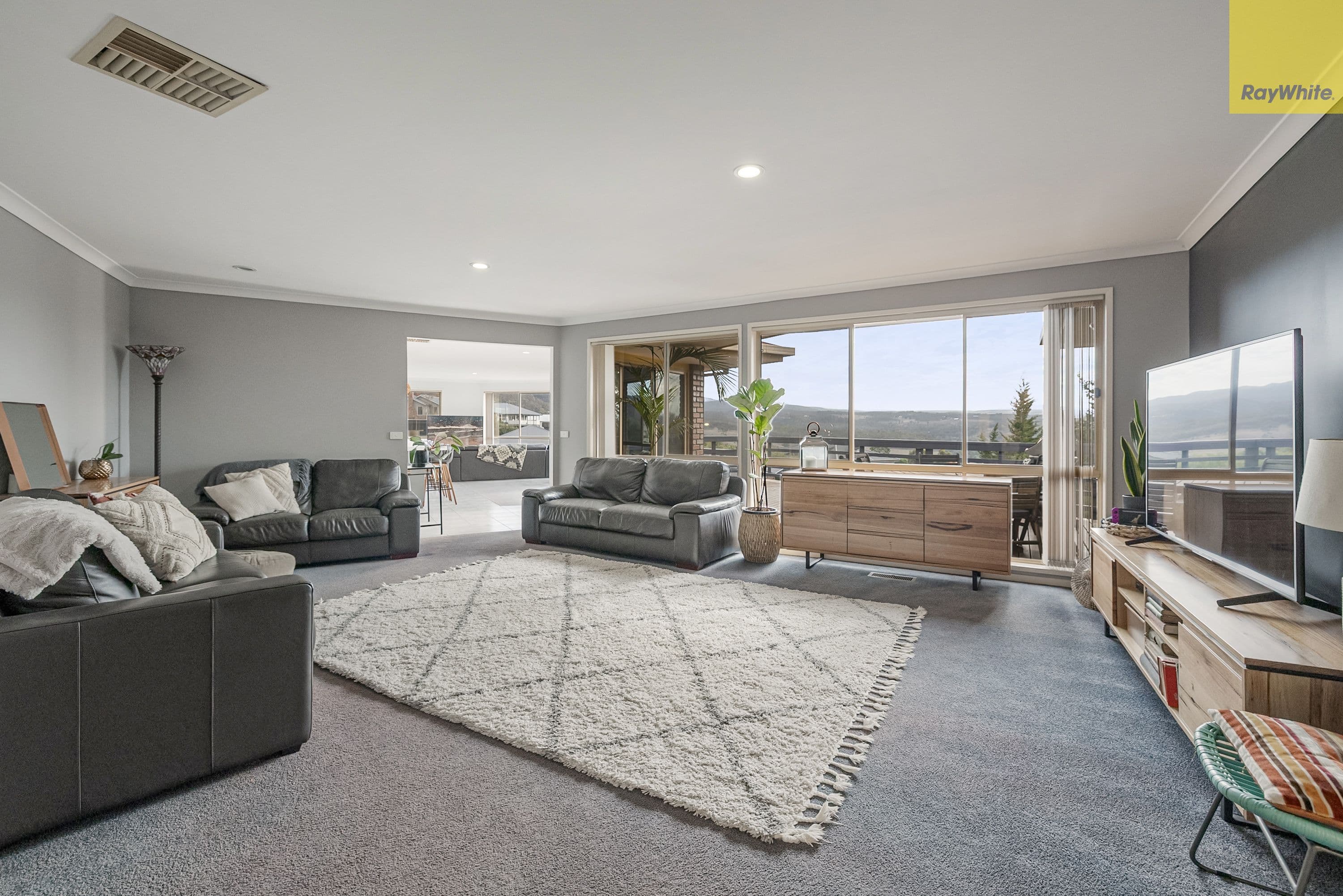 13 Carlogie Place, Darley VIC 3340, Darley - Thumbnail 3