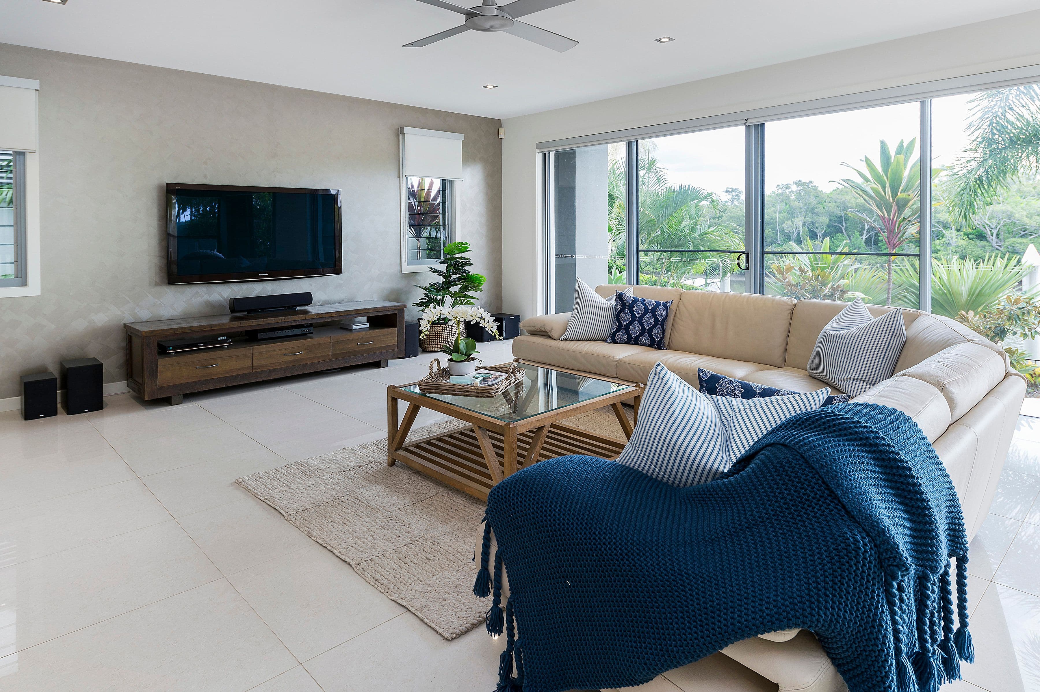 2342 Cressbrook Drive, Hope Island QLD 4212, Hope Island - Thumbnail 6