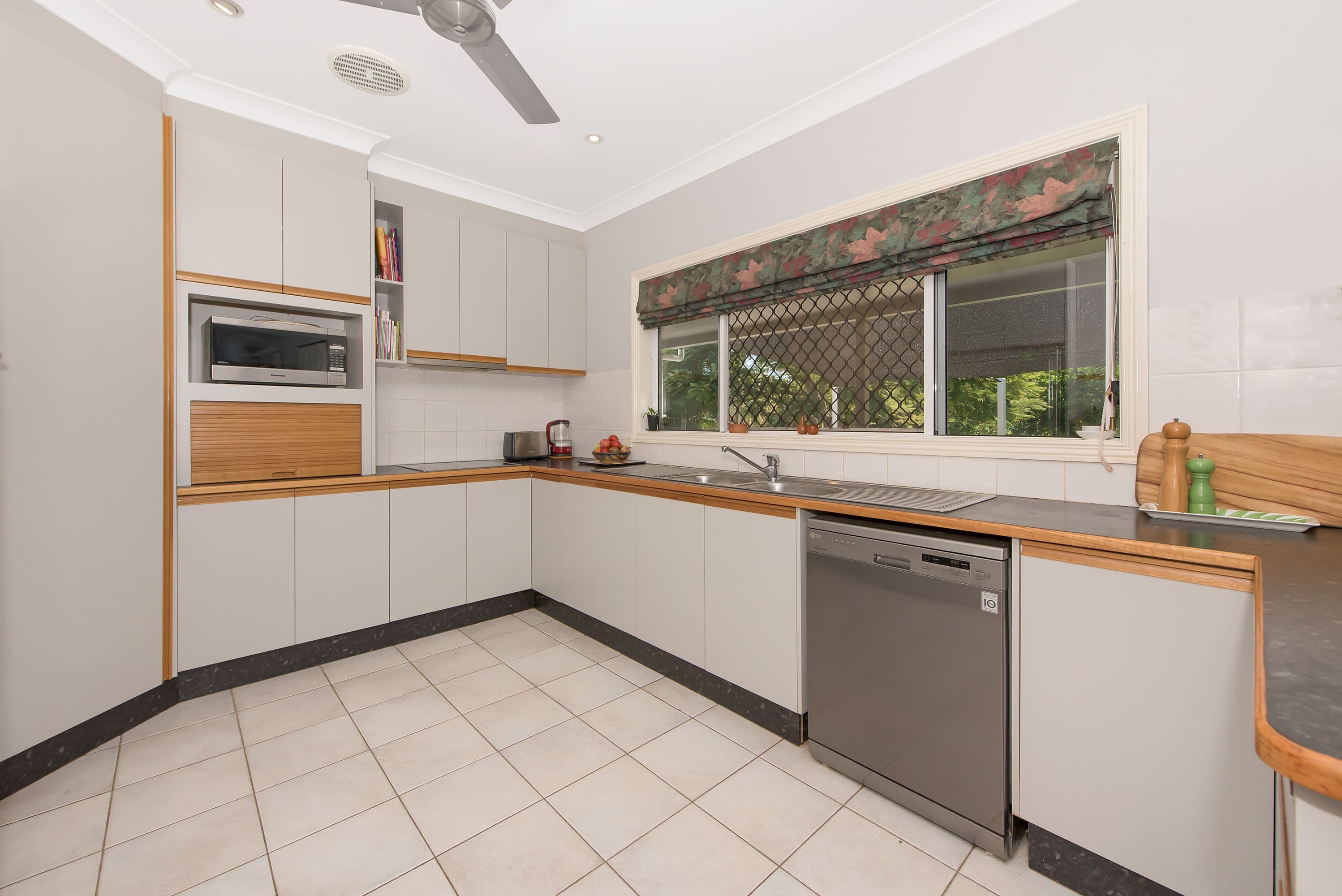 8 Palamino Place, Kelso QLD 4815, Kelso - Thumbnail 6
