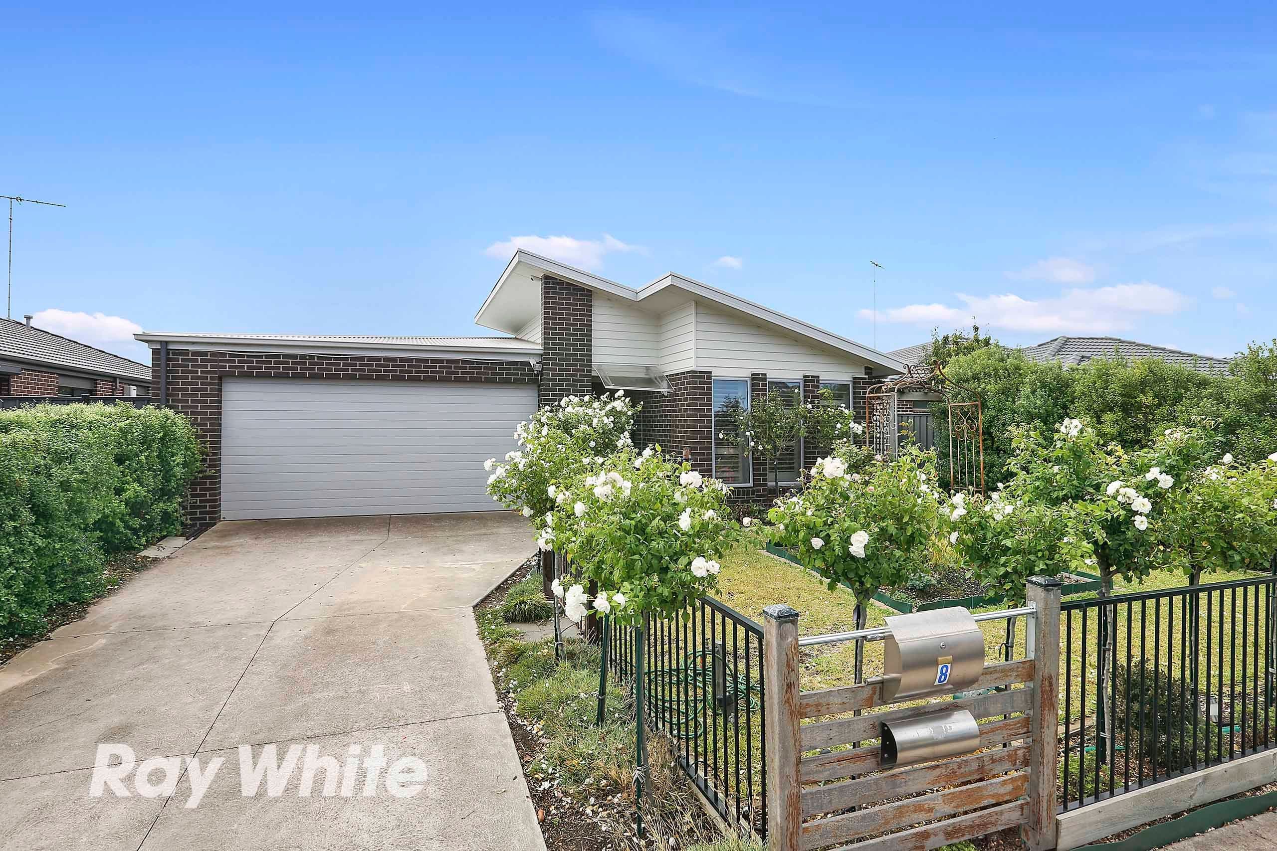 8 Raymond George Place, Lara VIC 3212, Lara - Image 1