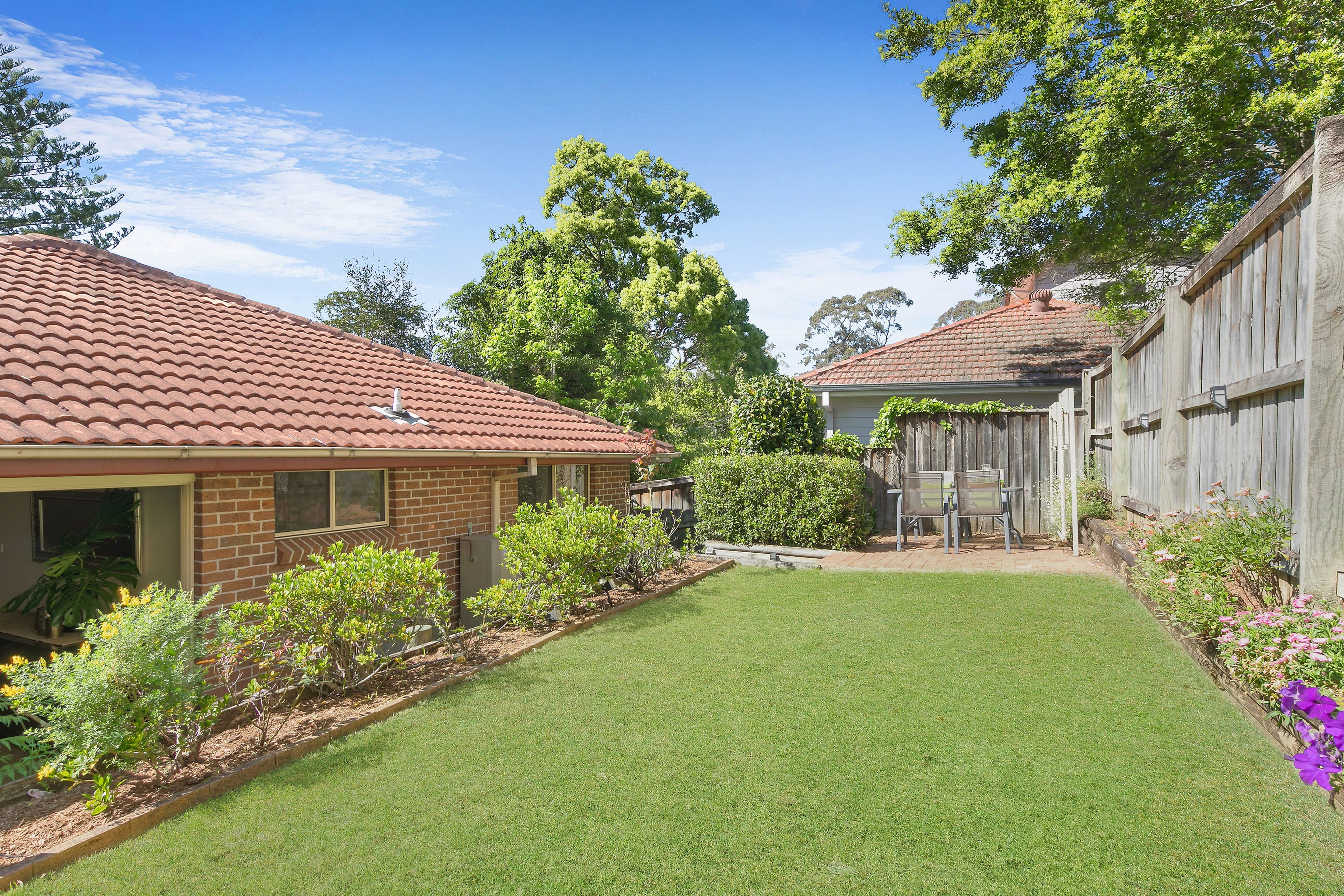 22 Campbell Avenue, Normanhurst - Thumbnail 2