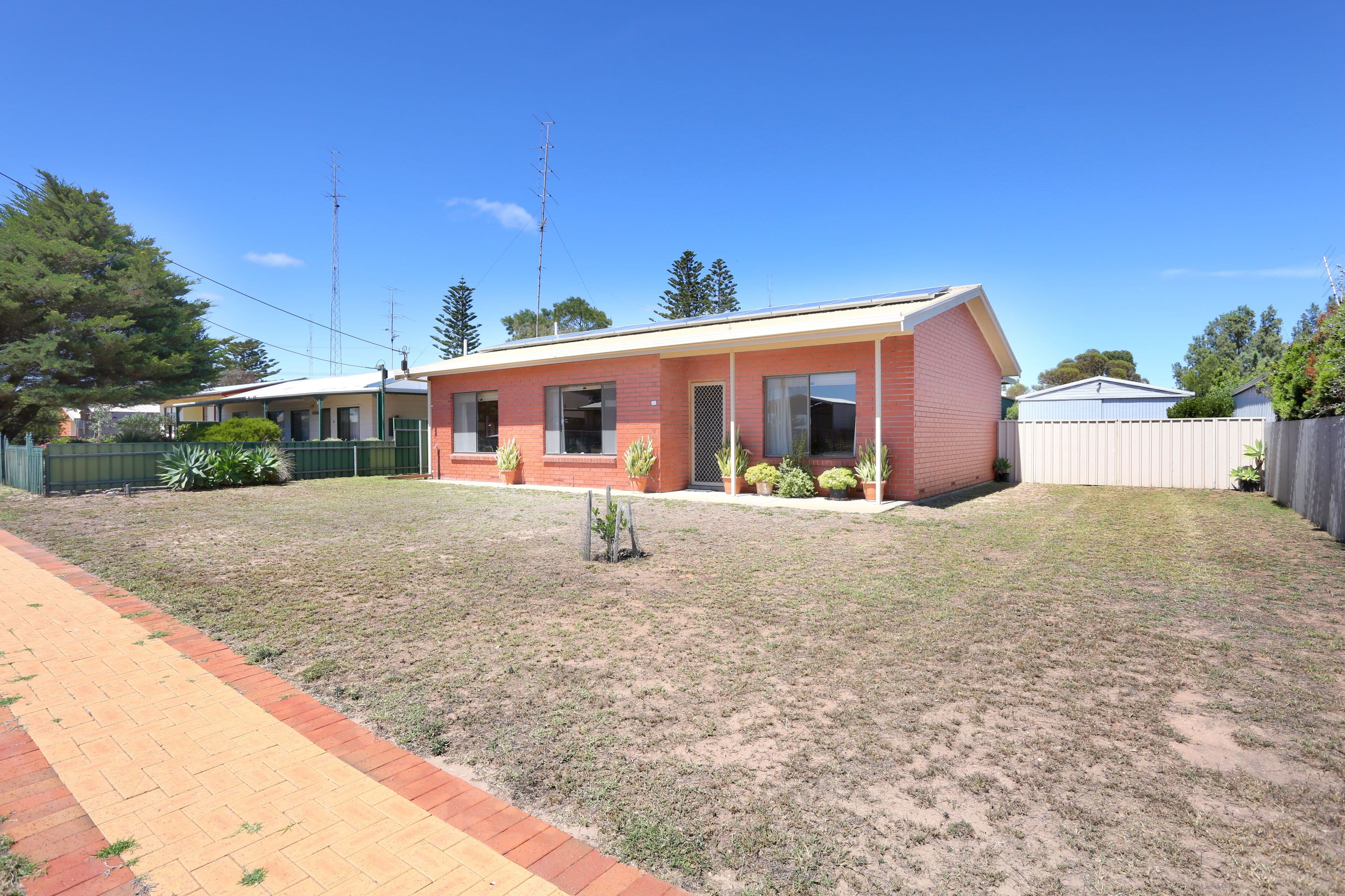 17 Clayton Drive, North Beach SA 5556, North Beach - Thumbnail 2