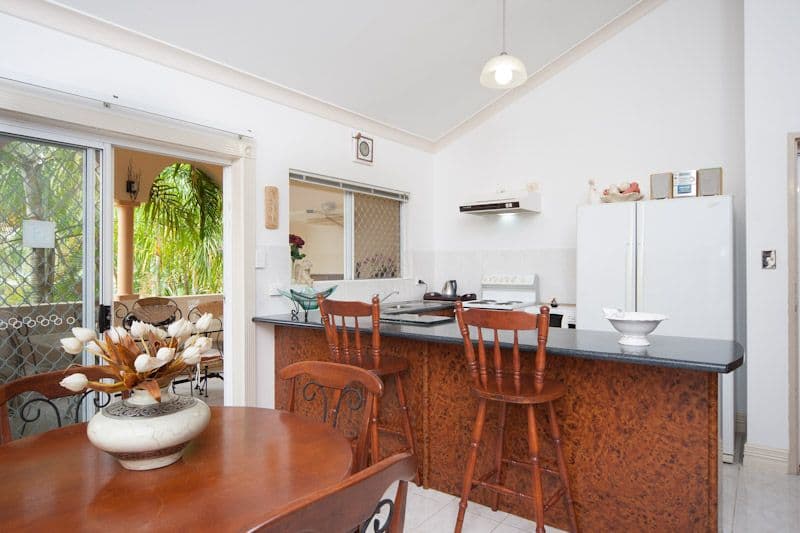 11 Springfield Cresent, MANOORA QLD 4870, Manoora - Thumbnail 4