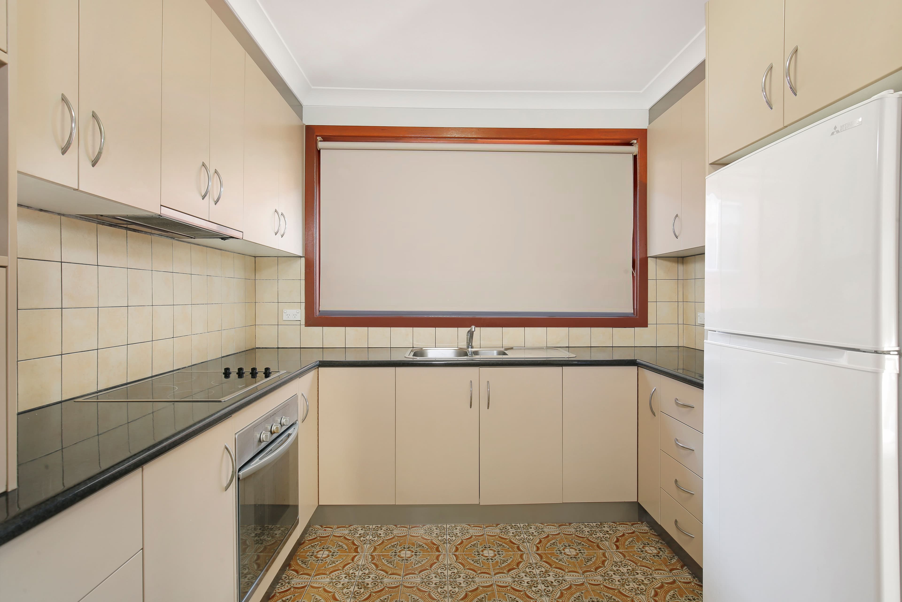 27 Cobblers Avenue, Figtree - Thumbnail 2
