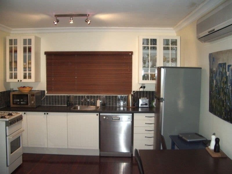  17-19 Quinn Street, TOOWONG QLD 4066, Toowong - Thumbnail 2
