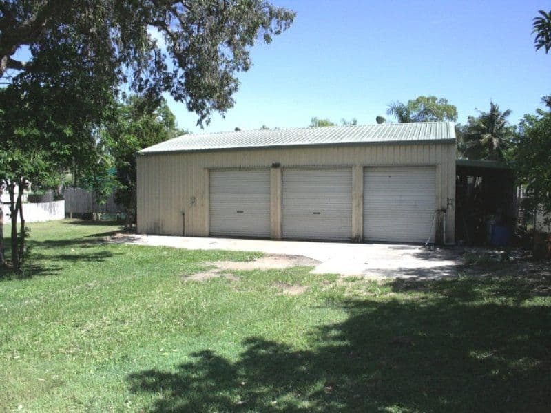 17 Empress Drive, CUNGULLA QLD 4816, Cungulla - Thumbnail 2