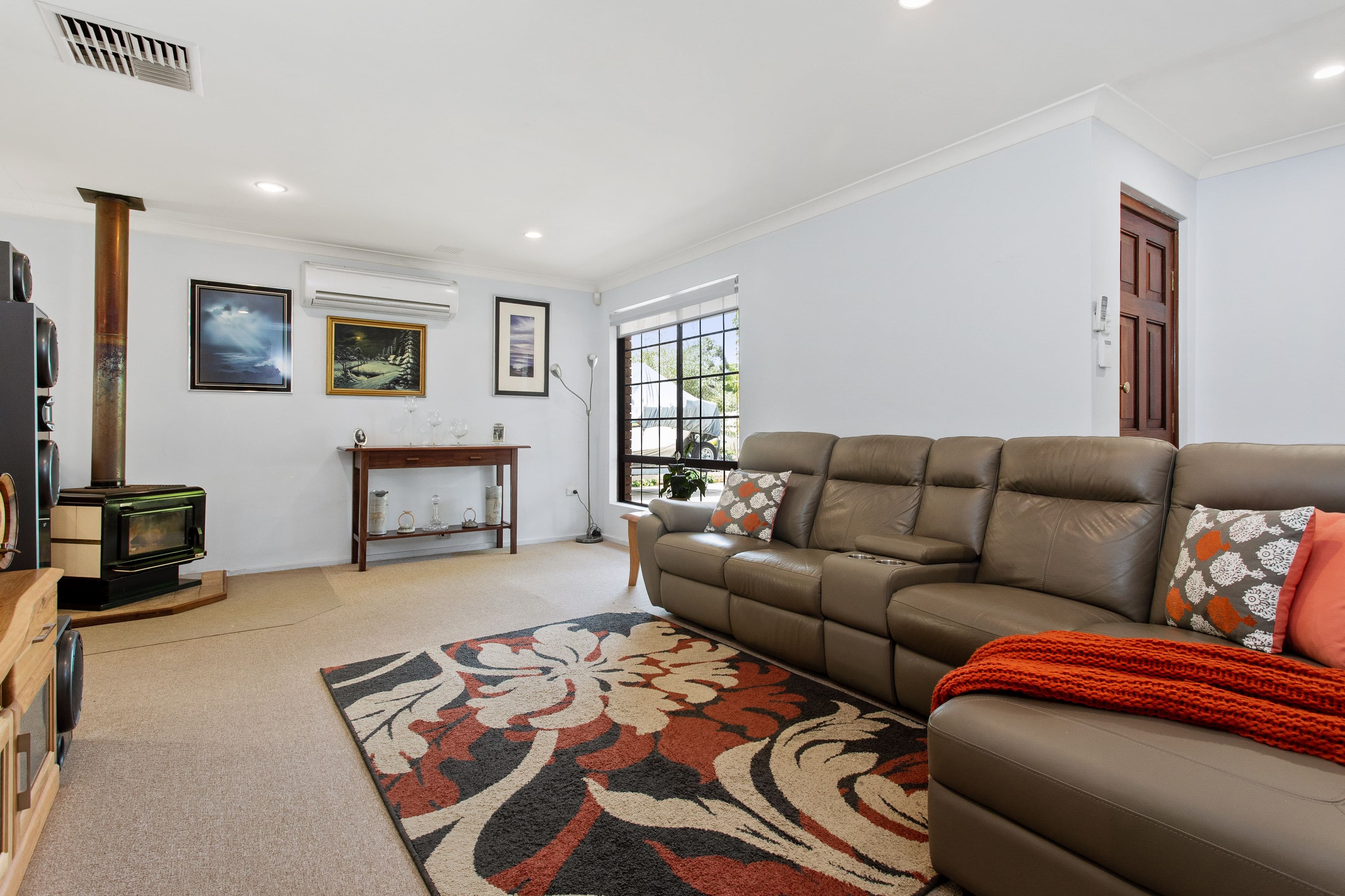 3 Hopkinson Way, Wilson WA 6107, Wilson - Thumbnail 2