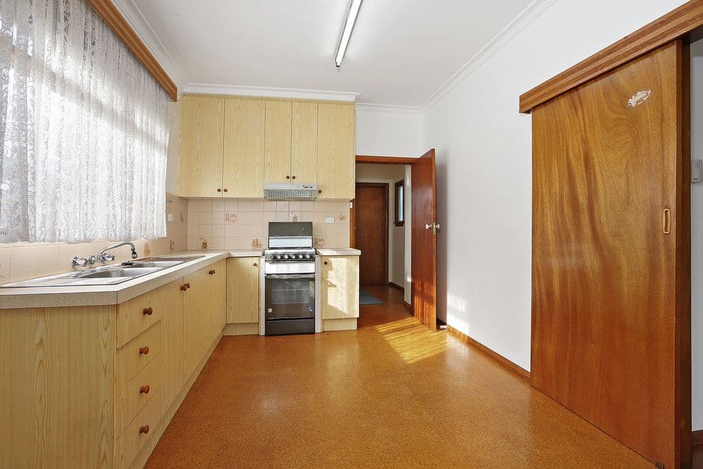 12 Walsgott Street, North Geelong VIC 3215, North Geelong - Thumbnail 4