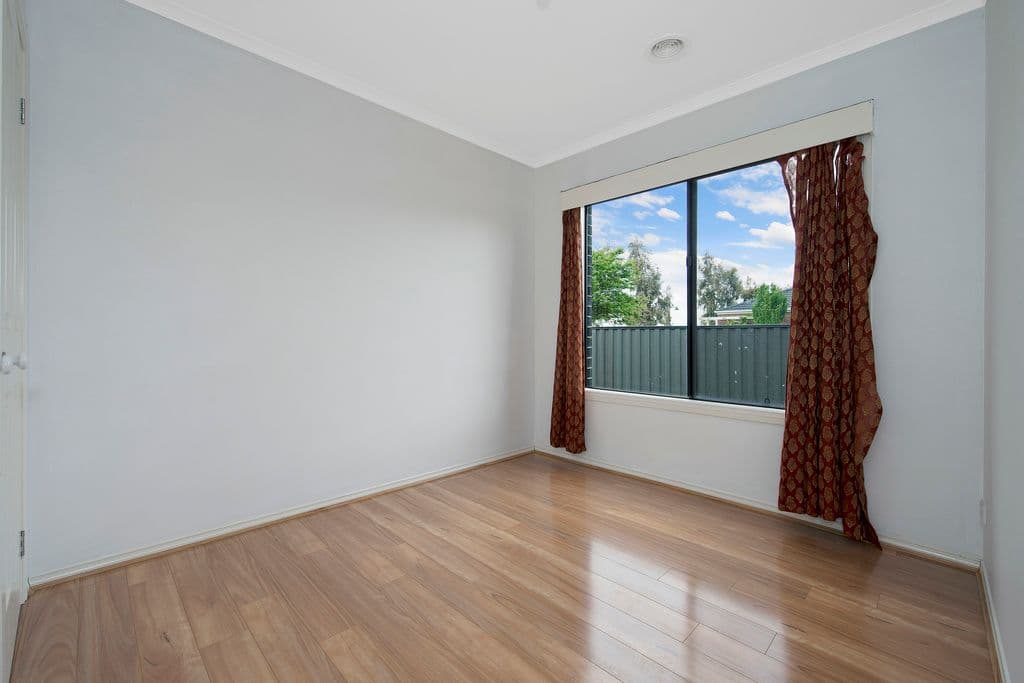 85 Cradle Mountain Drive, Craigieburn VIC 3064, Craigieburn - Thumbnail 5