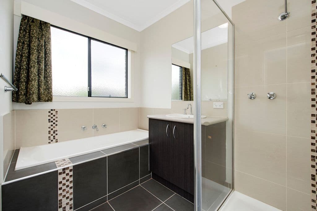 85 Cradle Mountain Drive, Craigieburn VIC 3064, Craigieburn - Thumbnail 8
