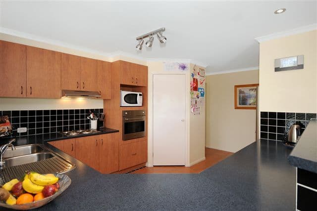 5 Clifford Street, MERINGANDAN WEST QLD 4352, Meringandan West - Thumbnail 3