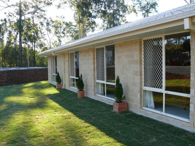 7 Crystal Springs Court, MAUDSLAND QLD 4210, Maudsland - Thumbnail 2