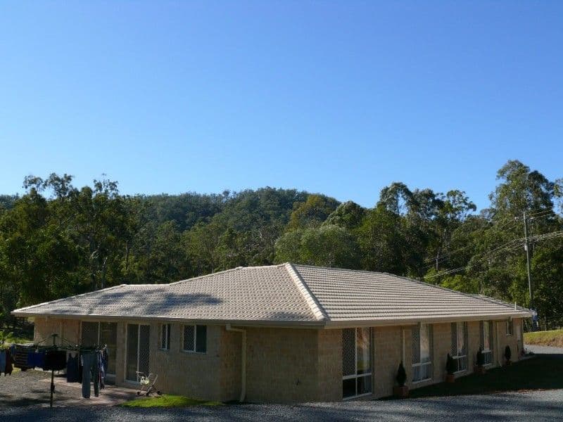 7 Crystal Springs Court, MAUDSLAND QLD 4210, Maudsland - Thumbnail 5