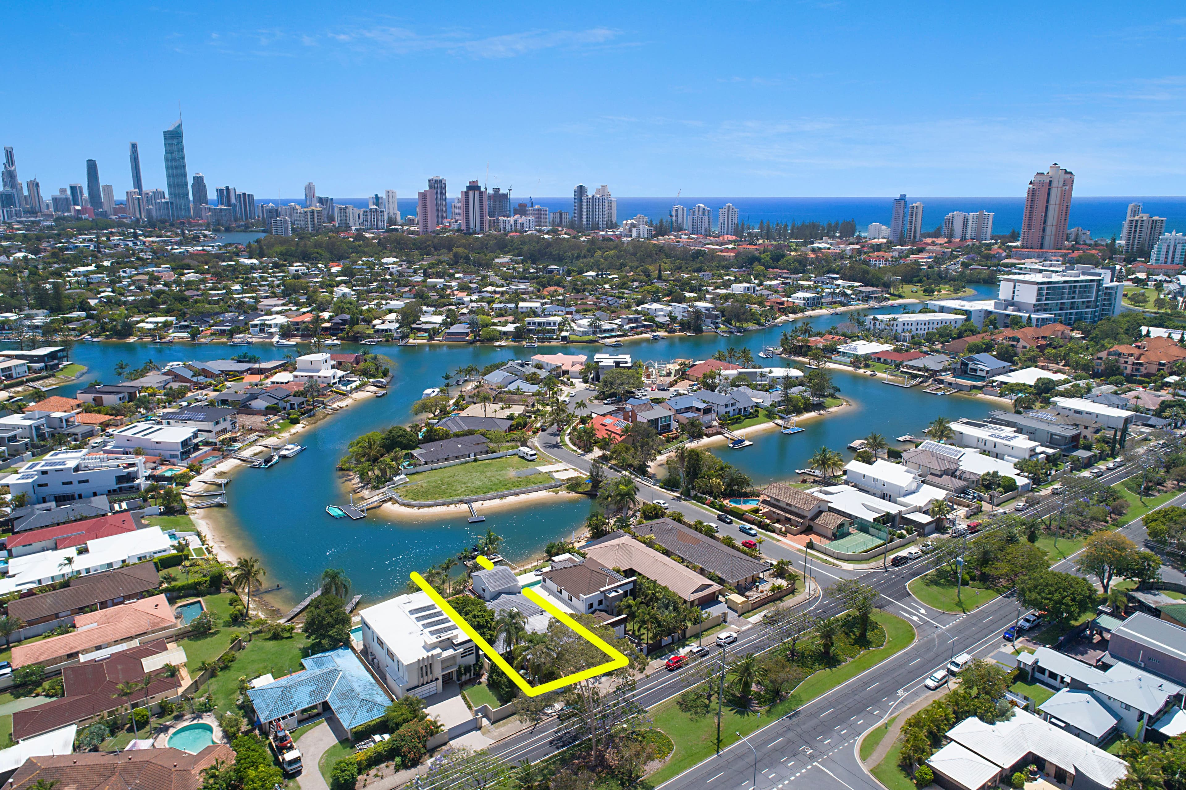 67 T E Peters Drive, Broadbeach Waters QLD 4218, Broadbeach Waters - Thumbnail 2