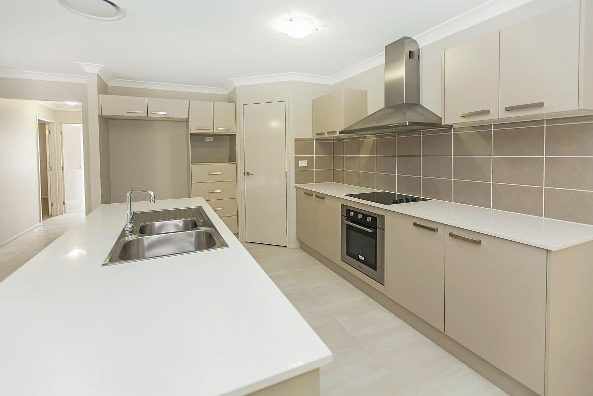 2 Dwyer Street, CAMIRA QLD 4300, Camira - Thumbnail 2