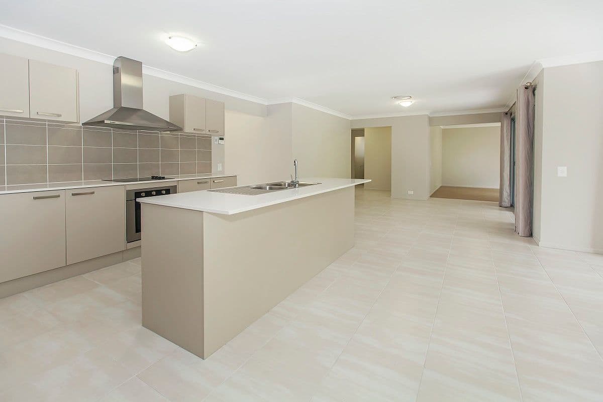 2 Dwyer Street, CAMIRA QLD 4300, Camira - Thumbnail 3