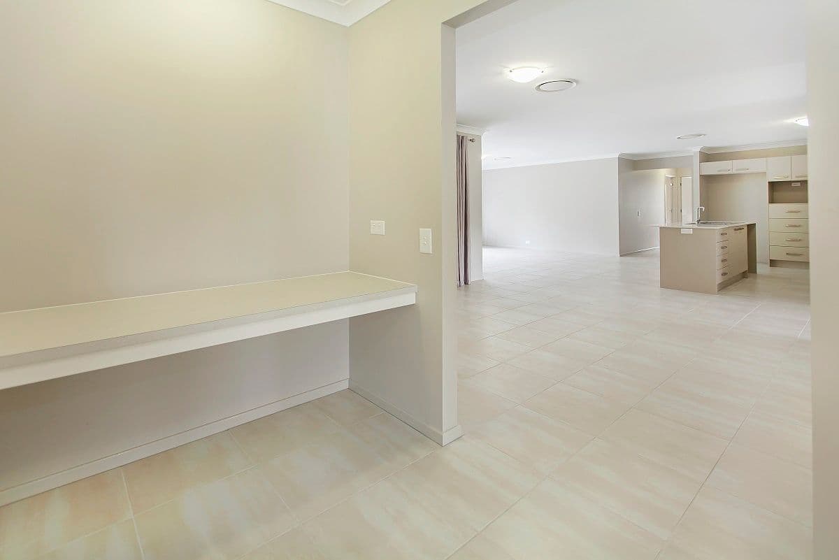 2 Dwyer Street, CAMIRA QLD 4300, Camira - Thumbnail 6