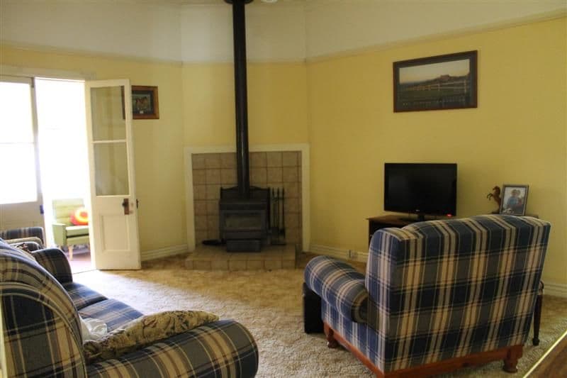 12 Charlotte Street, DUBBO NSW 2830, Dubbo - Thumbnail 2