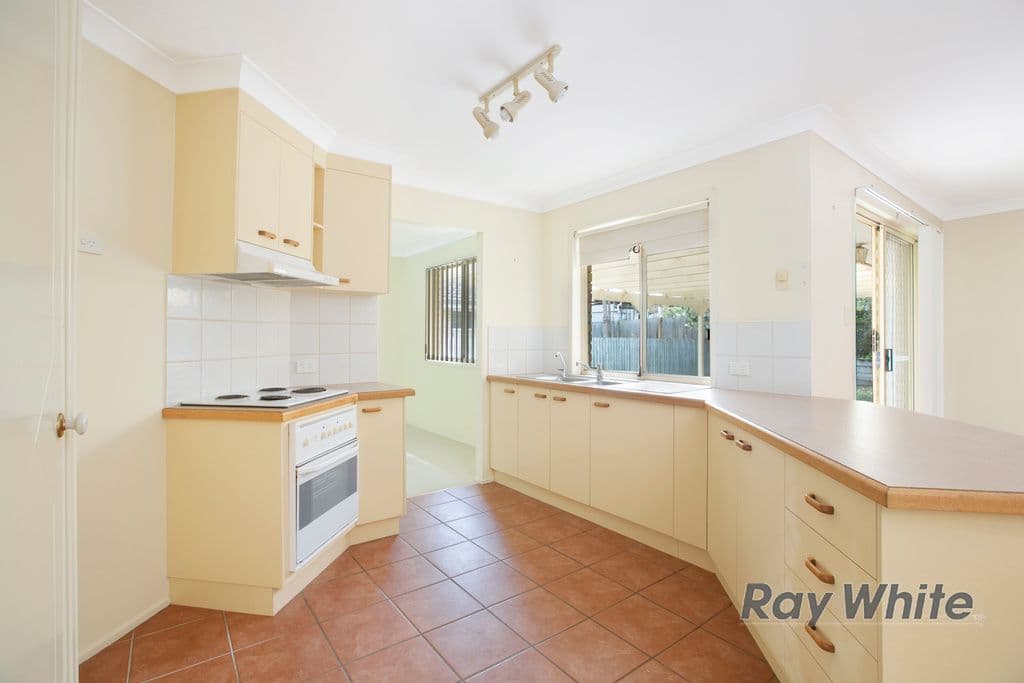 10 Ivanhoe Place, Capalaba QLD 4157, Capalaba - Thumbnail 3
